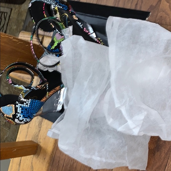 Multi color wedges / heels - Picture 1 of 7